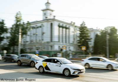 Яндекс Такси раскрыл динамику цен и спроса на поездки за 2025 год